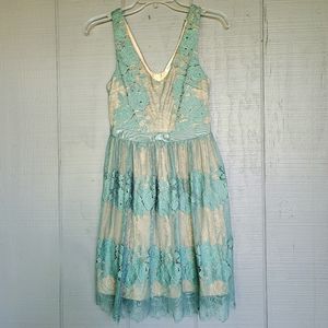 Francesca's Lace Sleeveless Teal Dress. Size XS